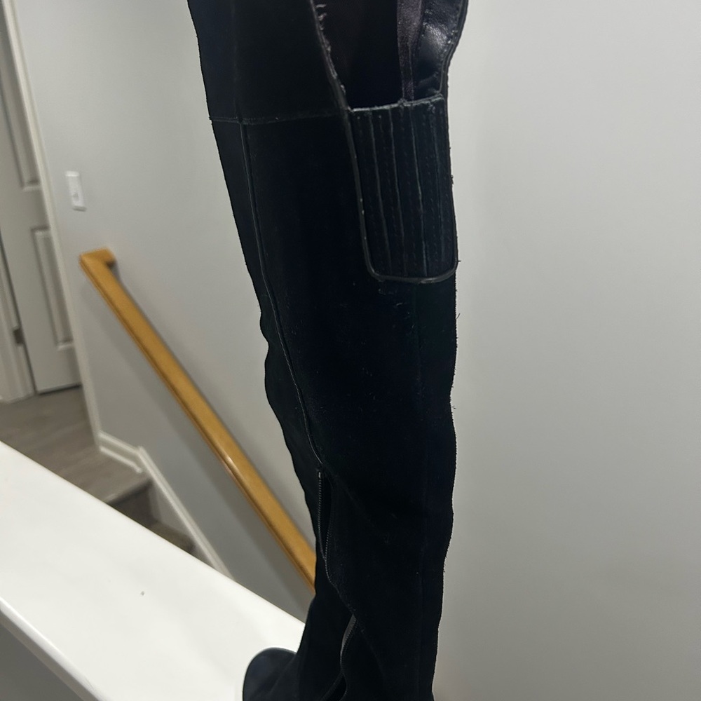 ❤️Knee high suede Dolce Vita boots - Picture 3 of 7